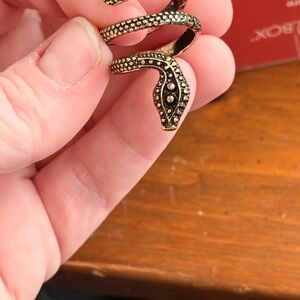 Elegant Gold-Tone Snake Ring